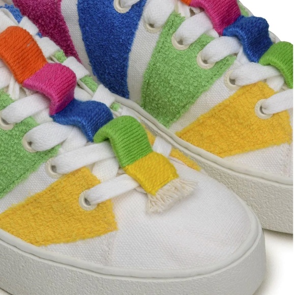 NIB $180 FARM RIO Rainbow Platform Sneaker in size 6.5! - Picture 4 of 5